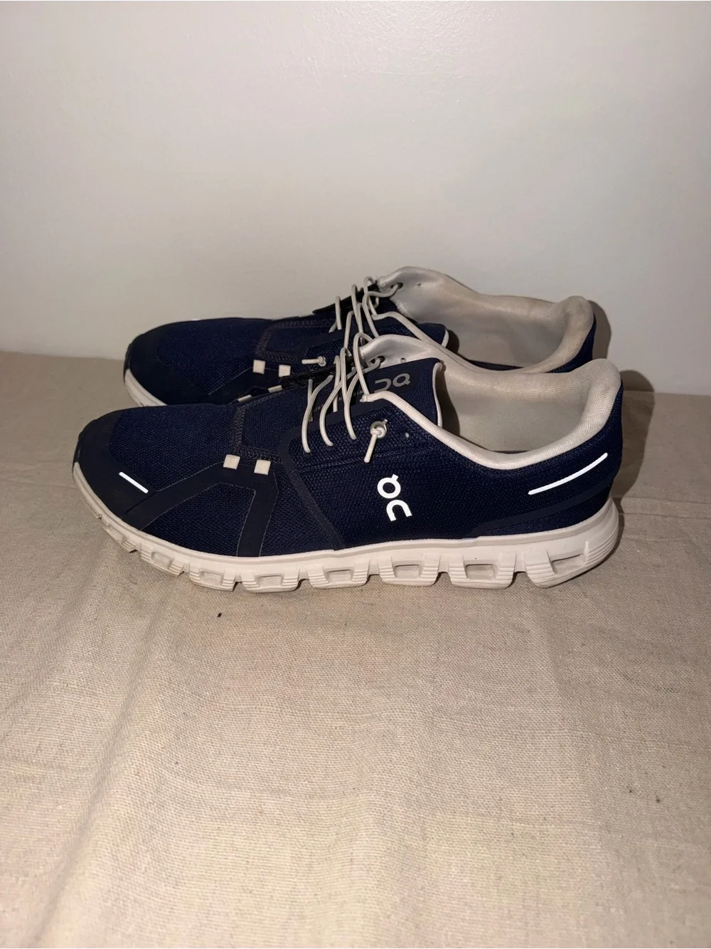 On Cloud Men's Sneakers Sz 13